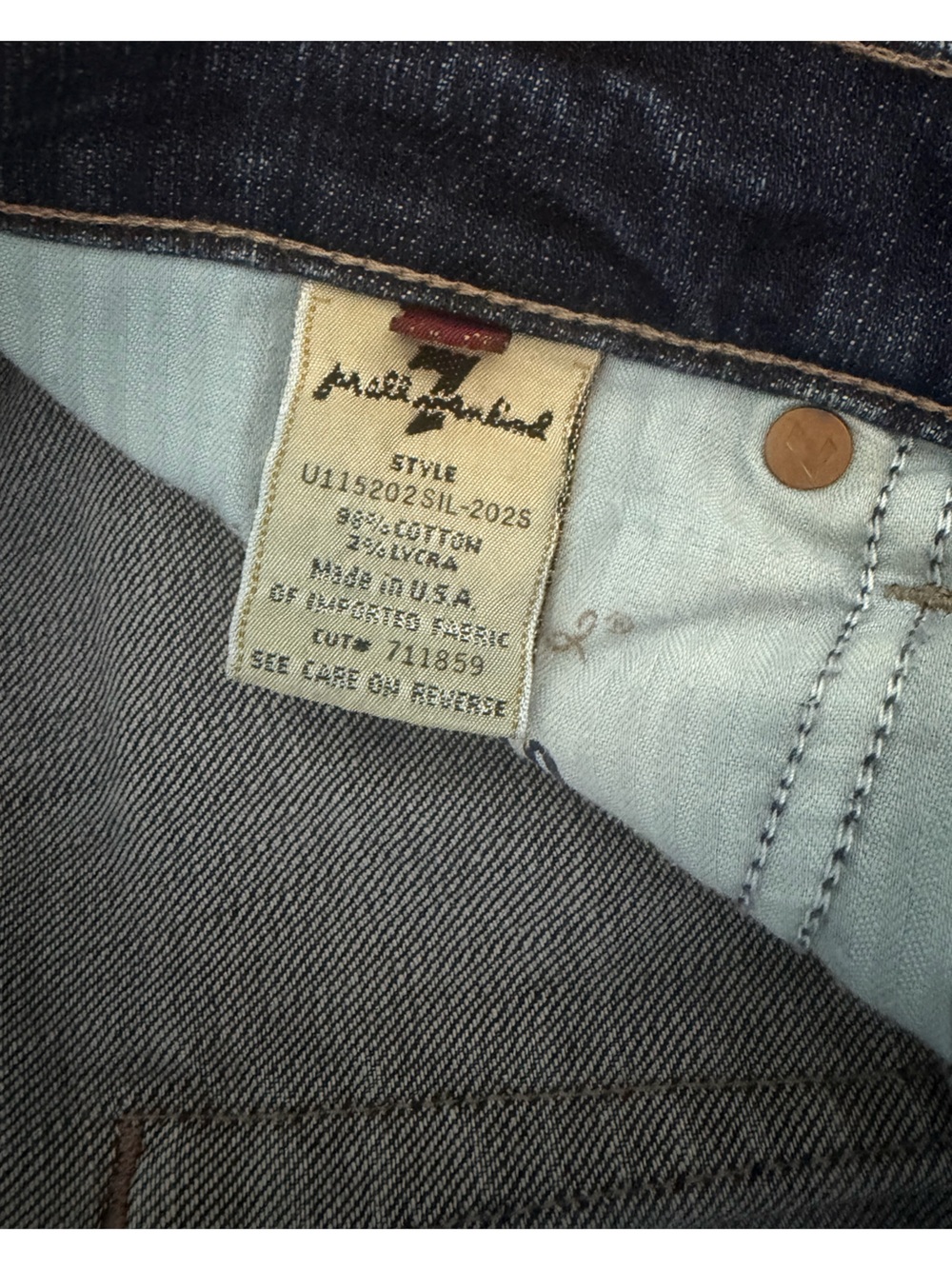 7 For All Mankind Women's Dark Blue Flare Jeans Dojo 26 - Picture 5 of 7